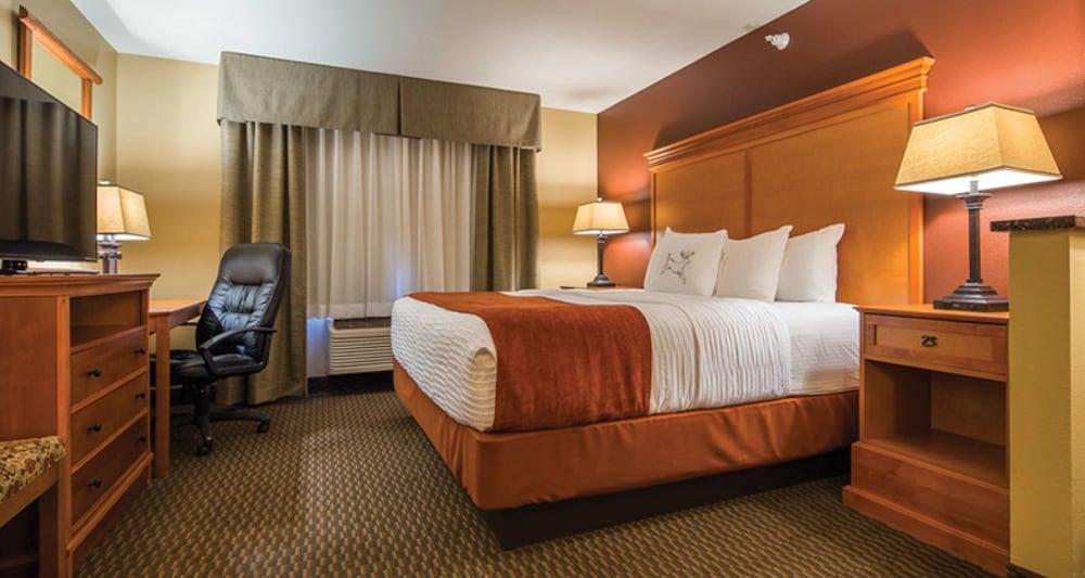 Hotel Western Deer Park And 3*